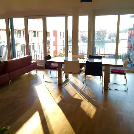 Rhein Melodie Riverview Luxury Apartment